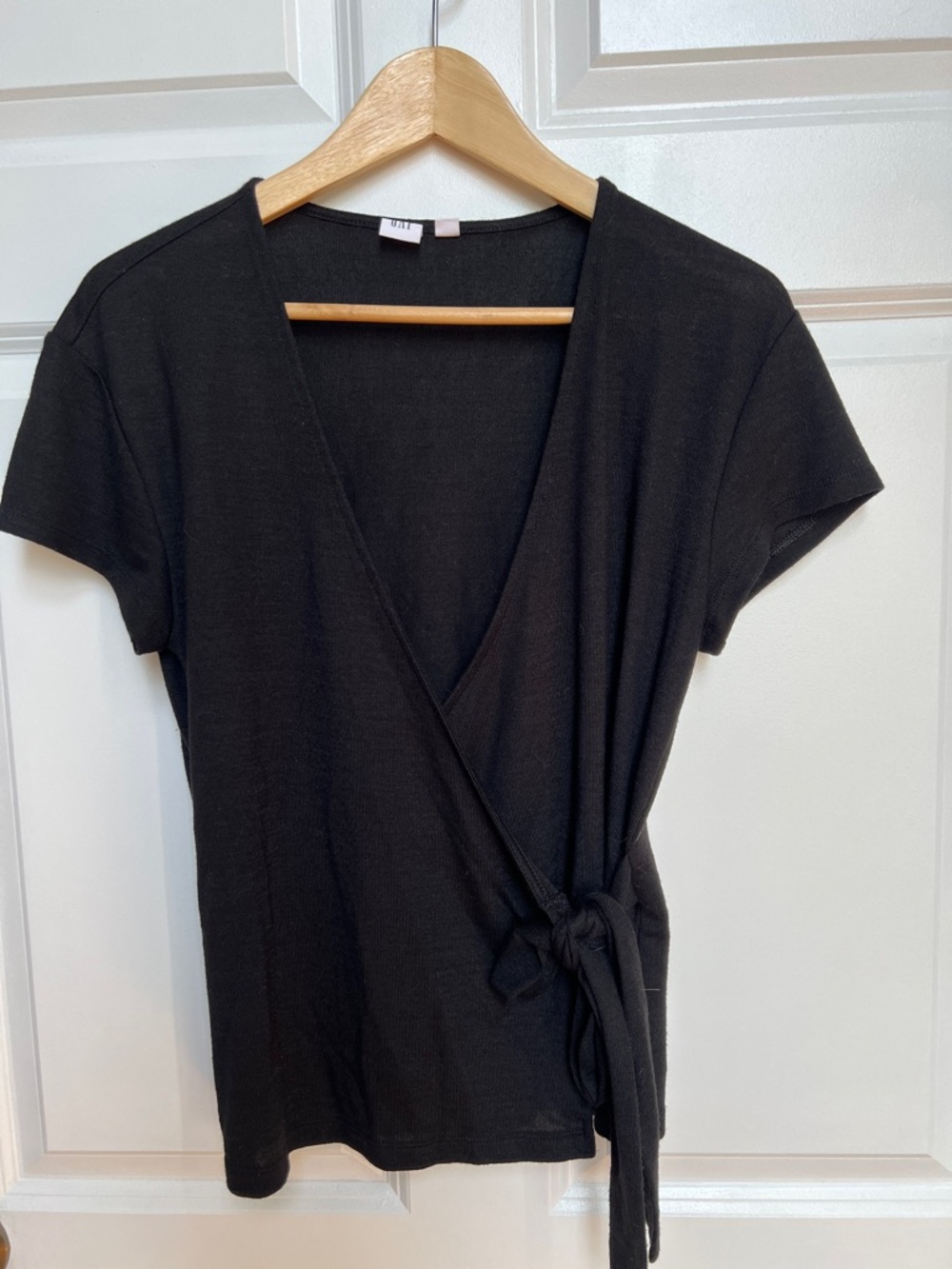 GAP Black Short-Sleeve Wrap Top